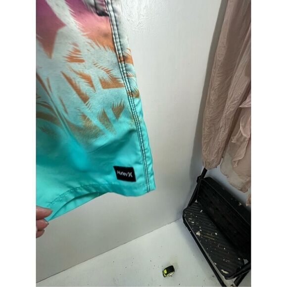 Hurley Phantom La Playa Volley Shorts Size M - Picture 6 of 8